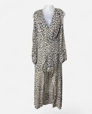 Material Girl Leopard Print High-Low Cold Shoulder Maxi Dress Juniors Size M